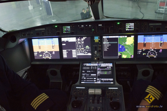Bombardier CSeries CS100 (BD-500-1A10)